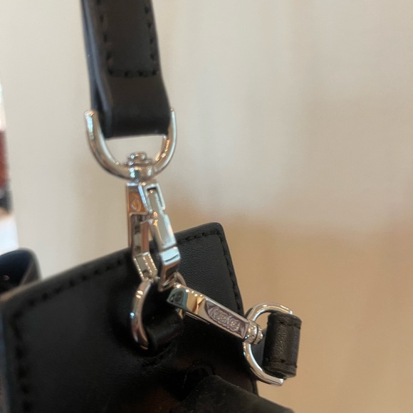 Black leather drawstring Oryany drawstring bucket bag. - Picture 10 of 15